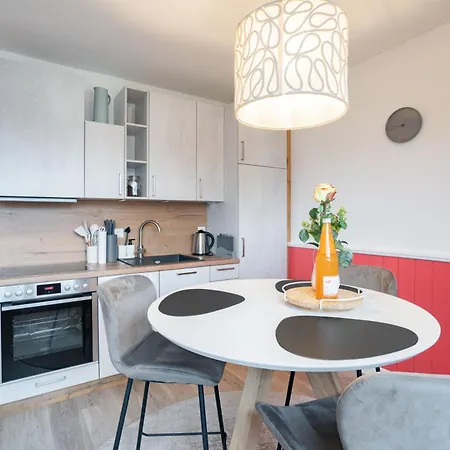 Gustava 30 * Graal-Mueritz